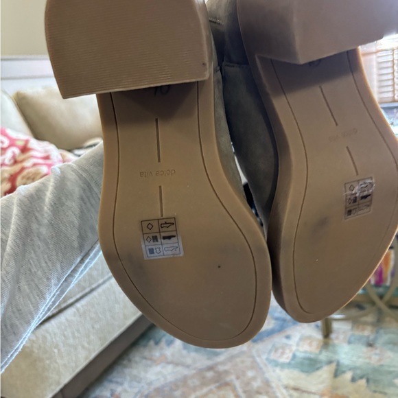 NWOT DOLCE VITA GREY COMBAT BOOT - Picture 4 of 5